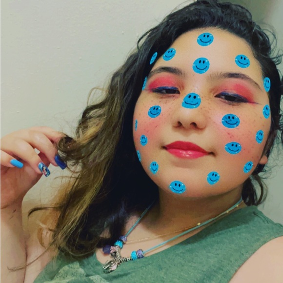 Meet your Posher, Safia - Picture 1 of 1